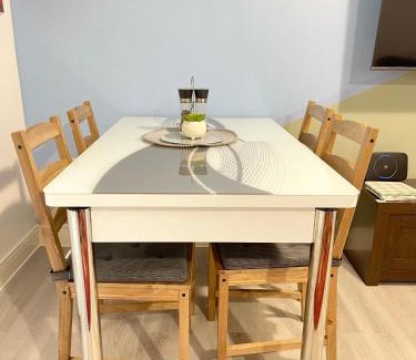 Chadwell Apartment | Crescent 2 Bedroom Apartment