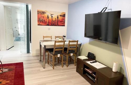 Chadwell Apartment | Crescent 2 Bedroom Apartment