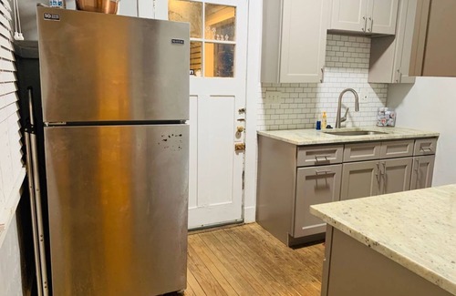 Uptown Historic District House | Crescent Nest: 30+ Days of Uptown Bliss & Beats