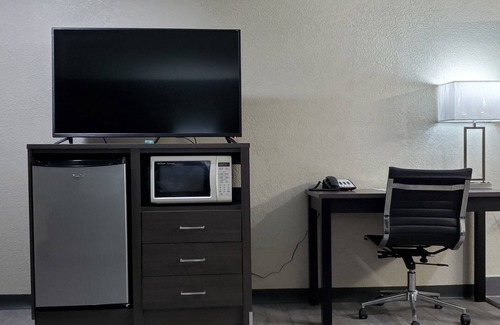 Littlefield Hotel | Crescent Park Motel & Suites