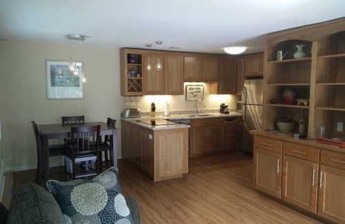 South Hills House | Crest View