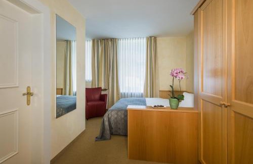 Celerina-Schlarigna Hotel | Cresta Palace Celerina St Moritz Ski In and Ski Out