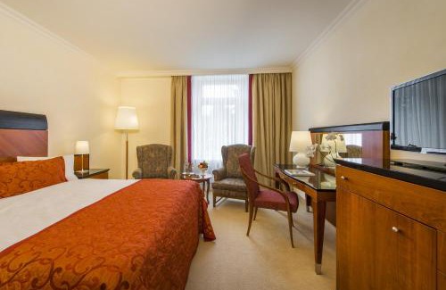 Celerina-Schlarigna Hotel | Cresta Palace Celerina St Moritz Ski In and Ski Out