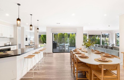 Nuriootpa House | Crimson Ridge - Wines, Vines and Dine