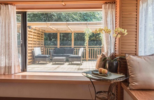 Xiulin House | Crossing The Rainbow Bridge B&B