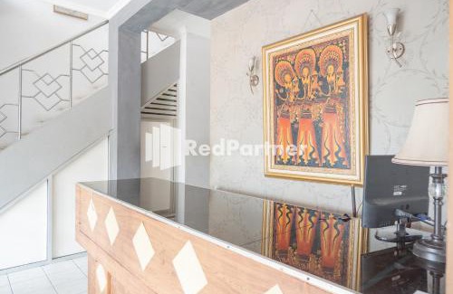 Central Yogyakarta Hotel | Crown Residence Hotel near Tugu Yogyakarta RedPartner