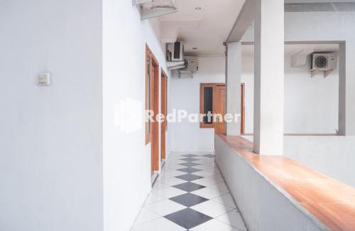 Central Yogyakarta Hotel | Crown Residence Hotel near Tugu Yogyakarta RedPartner