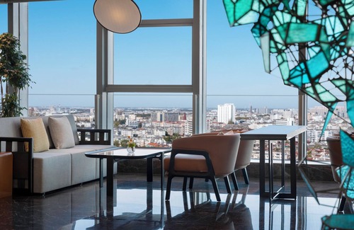 Jiaojiang Hotel | Crowne Plaza Taizhou City Center by IHG