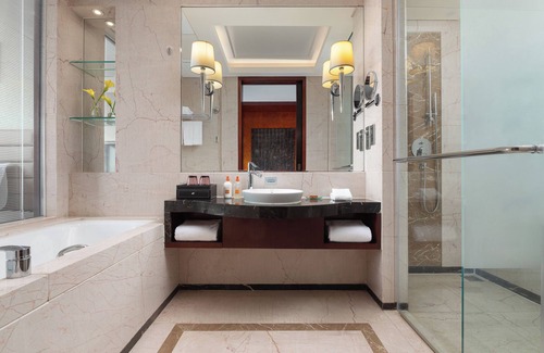 Tanggu Hotel | Crowne Plaza Tianjin Binhai Center by IHG