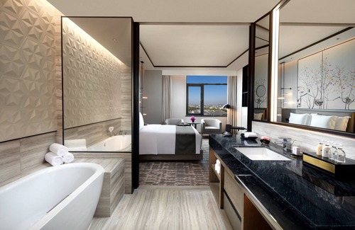 Tongxiang Hotel | Crowne Plaza Wuzhen by IHG