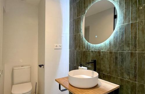 Centro Comercial Apartment | Cruz Conde Suite Deluxe