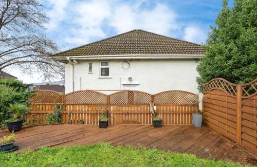 Neath Apartment | Crynallt Road Apartment - Neath