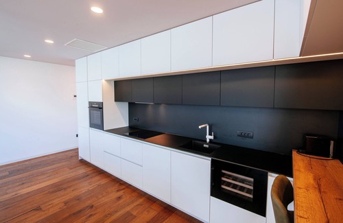 Sukosan Apartment | Crystal Holiday Residence II