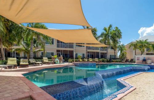 Rum Point House | Crystal Kai Condo