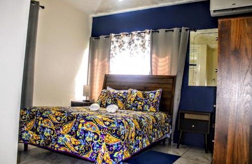 Beverly Hills Apartment | Crystoural Apartment Liguanea Sovereign Apt - 2 Bedrooms, 3 Beds, Host 4 Guest- Kingston!