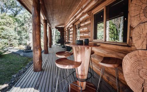 Sawmill Settlement House | Cuan Den Log Cabin