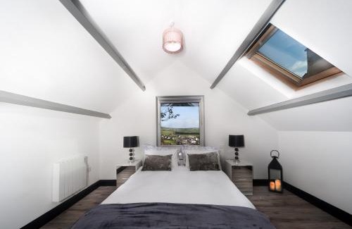 Riverstick House | Curragh House Lodges
