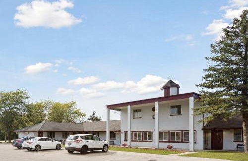 Shields Hotel | Currys Motel by OYO Saginaw MI