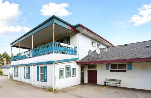 Shields Hotel | Currys Motel by OYO Saginaw MI
