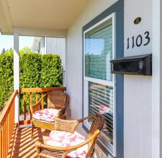 Nevada - Lidgerwood House | Cute and Cozy 3 Bed 2 Bath Home in North Spokane