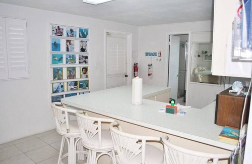 Venetian Shores House | Cute Canal front Venetian Shores Weekly Rental!
