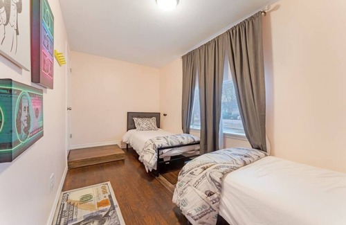 Highland Park House | Cute, Comfy, 3 BR Home