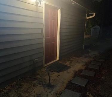 Tallahassee Apartment | Cute Comfy Studio Prime Location