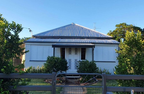 Blackall Cottage | Cute Cottage in Blackall