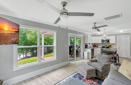 Anderson Cottage | Cute Cottage on Lake Hartwell w/covered slip dock