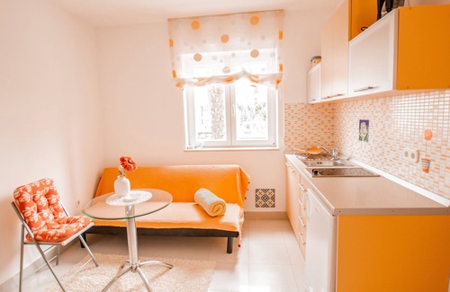 Funtana Apartment | Cute studio apartment for 2 with pool