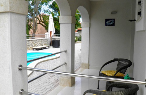 Funtana Apartment | Cute studio apartment for 2 with pool