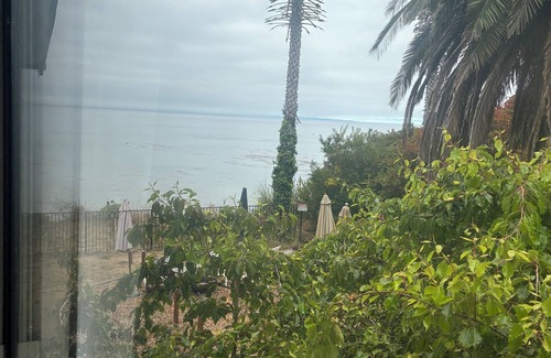Capitola Apartment | Cute Studio Spectacular-endless Ocean Views charming Depot Hill Capitola Village