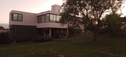 Santa Rosa de Calamuchita House | CuyenCo