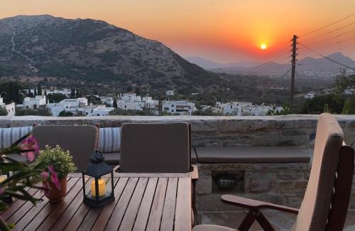 Filoti House | Cycladic Luxury Maisonette