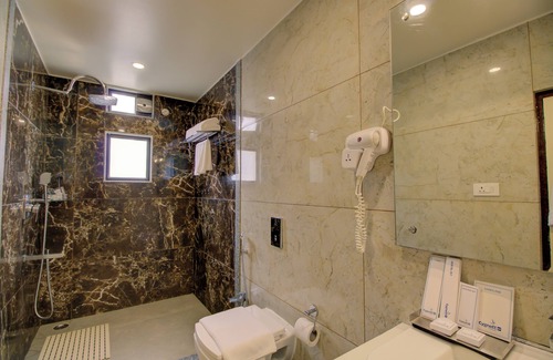 Yupia Hotel | Cygnett Inn Trendz