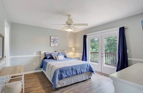 Branford House | Cypress Landing: Riverfront w/Private Dock and Beach