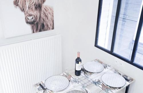 Plaisir Apartment | Détente & Jardin By Beds4Wanderlust - Charmant T2 avec Jardin - Gare Plaisir-Grignon, Versailles 20km