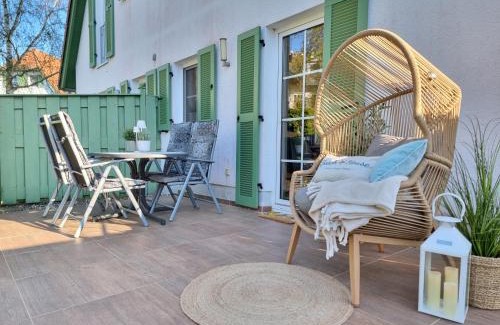 Peenemuende Apartment | Düne 4 - Ferienunterkunft mit eigenem Garten in der beliebten Dünenresidenz - sanftes Meeresrauschen inklusive