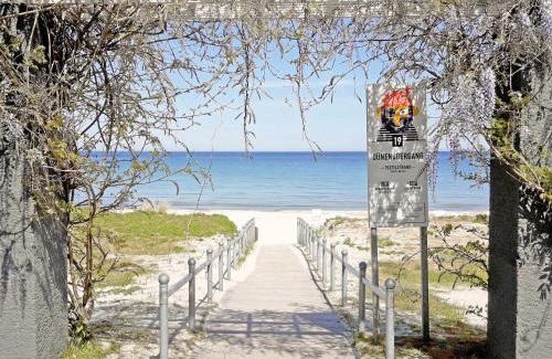 Binz Apartment | DünenResort Binz - Fewo 04 "Strandperle"