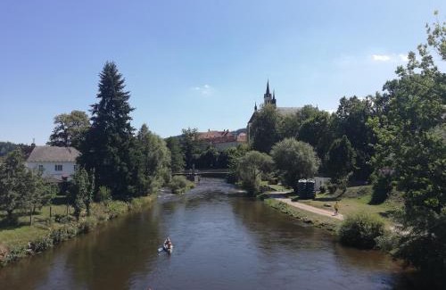 Vyssi Brod Apartment | Dům u řeky