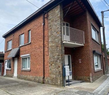 Belhez Apartment | D-012 Bel appart et balcon climatisé parking privé gratuit sur demande