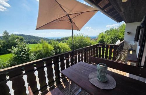 Deggendorf Apartment | d' Aussicht nach LA