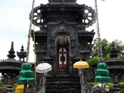 Pejarakan House | D'Made Guest House