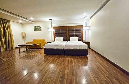 Nellore Hotel | D.R Utthama Nellore AM Hotel Kollection