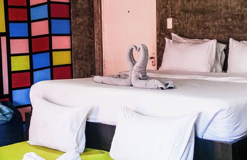 Mactan Export Processing Zone Hotel | D522 Hostel at Kiener Hills - Near Cebu Airport