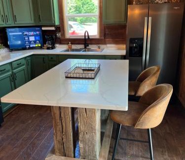 Wadesville House | DA Cabin