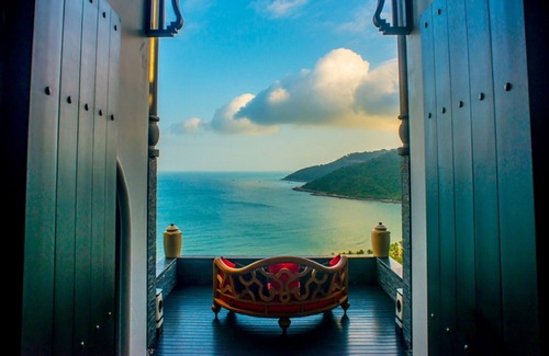 Tho Quang Beach Villa | Da Nang Intercontinental I BR Seaside Villa On The Rocks