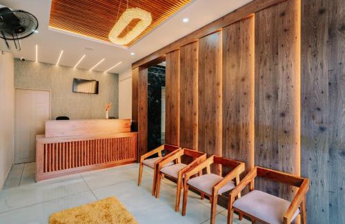 Thiruvananthapuram Hotel | Daan Cosmoss Inn, Medical College, Kumarapuram, Trivandrum