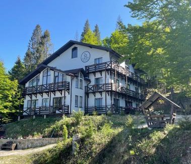 Soymy Hotel | DACHA на Магурі