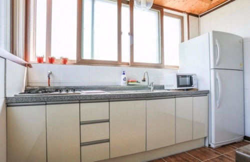 Ansan House | Daebudo Bada and Podo Pension